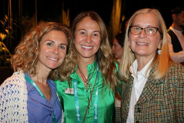 Dannemann Siemsen celebra a las mujeres